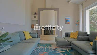 Villa - 170 m² - 6 pièces