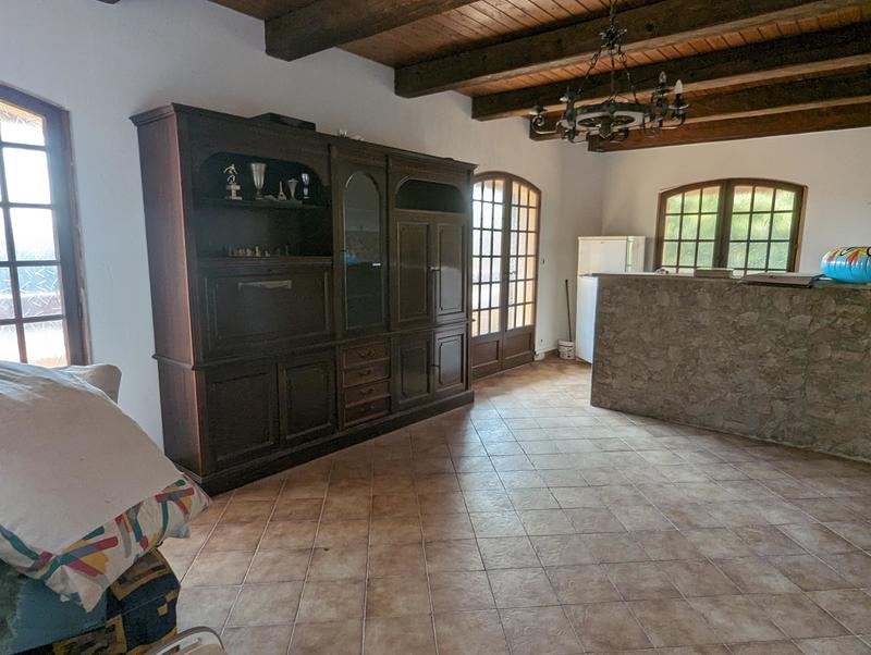 Maison traditionnelle - 230 m² - 6 pièces