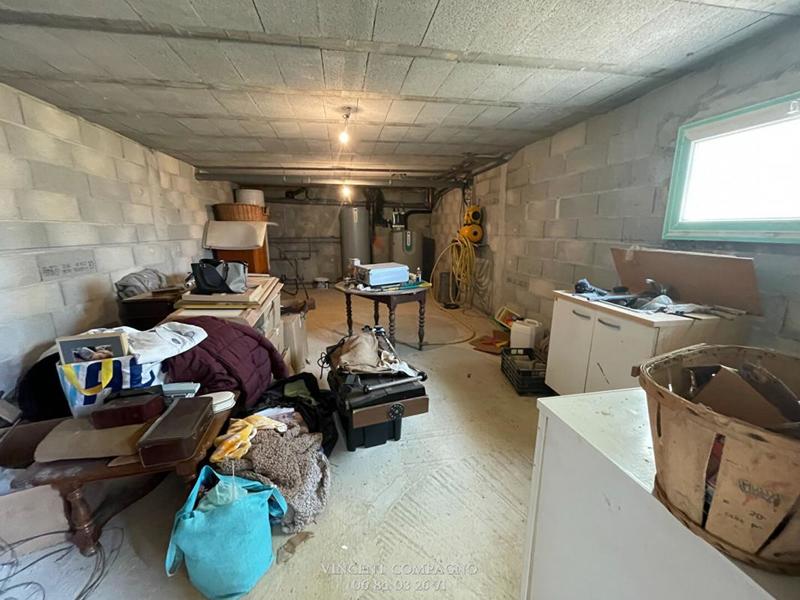 Maison - 220 m² - 6 pièces