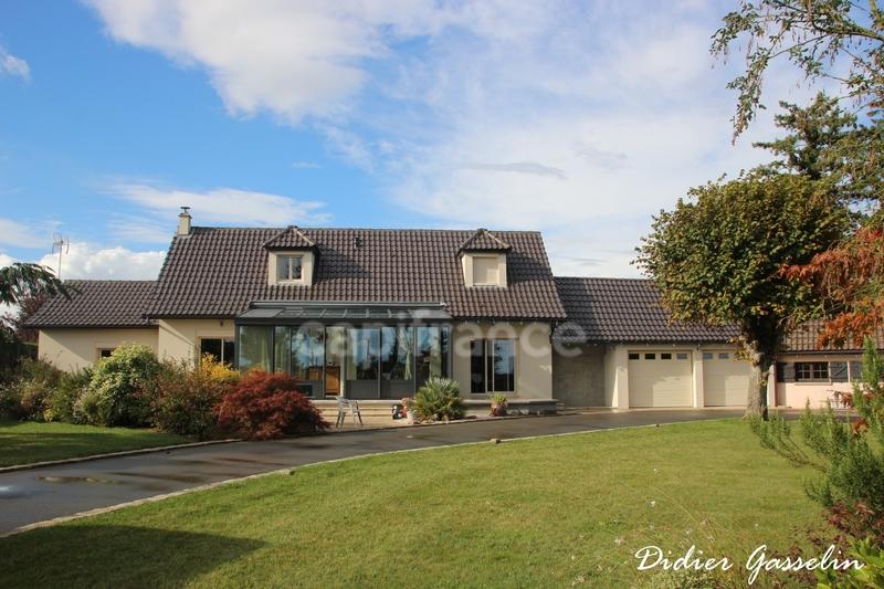 Maison - 158 m² - 5 pièces