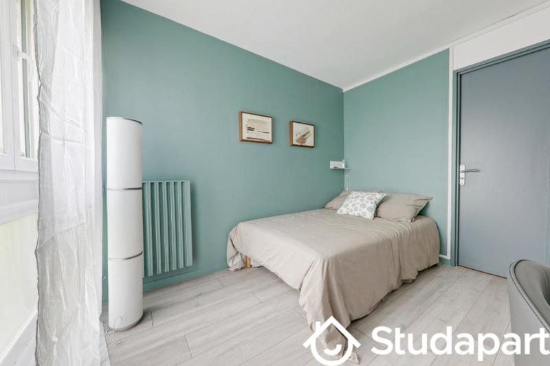 Chambre - 12 m² - 1 pièce