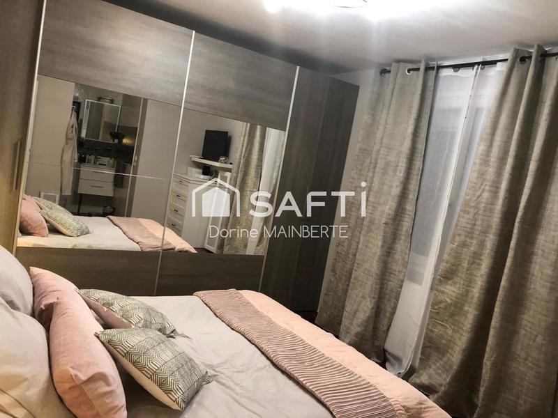 Maison - 200 m² - 6 pièces