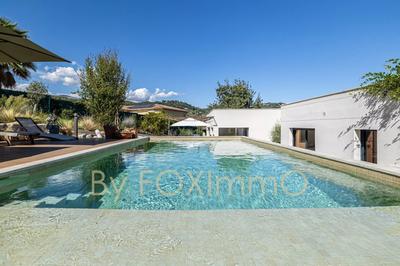 Maison - 170 m² - 5 pièces