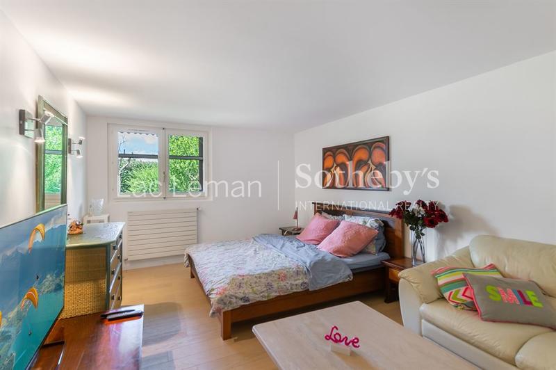 Maison - 225 m² - 6 pièces