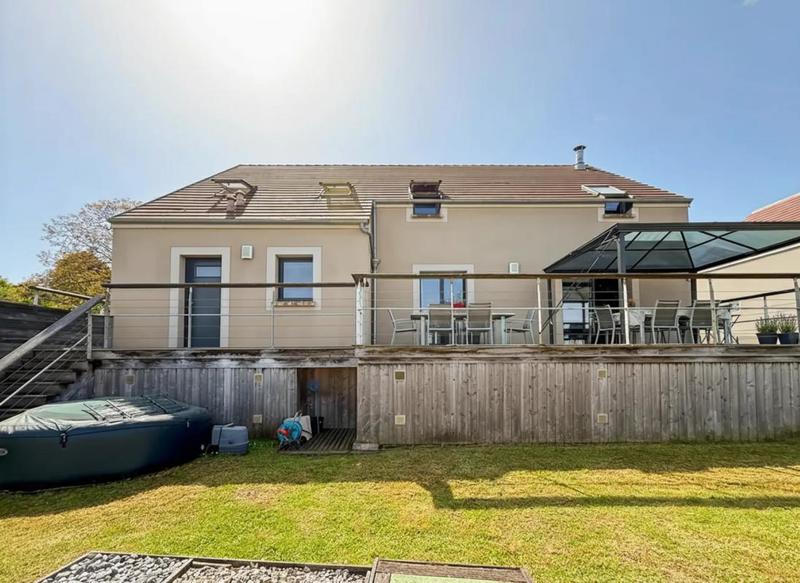 Maison - 178 m² - 6 pièces