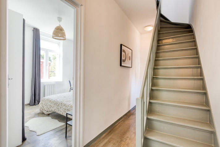 Appartement - 90 m² - 5 pièces