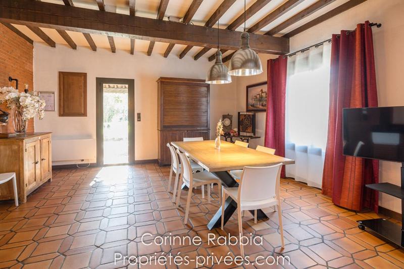 Maison - 180 m² - 6 pièces