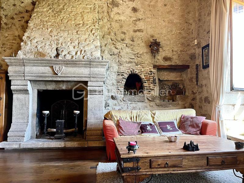 Château - 148 m² - 8 pièces