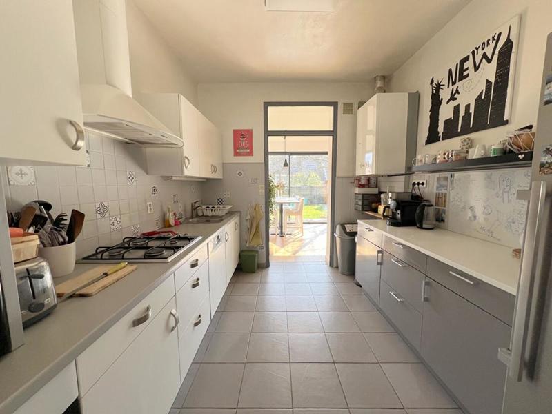 Maison - 159 m² - 8 pièces