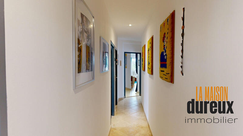 Villa - 339 m² - 7 pièces