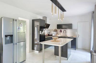 Maison - 117 m² - 6 pièces