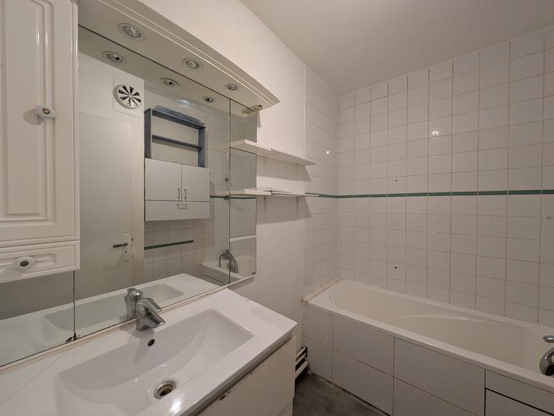 Appartement - 85 m² - 5 pièces