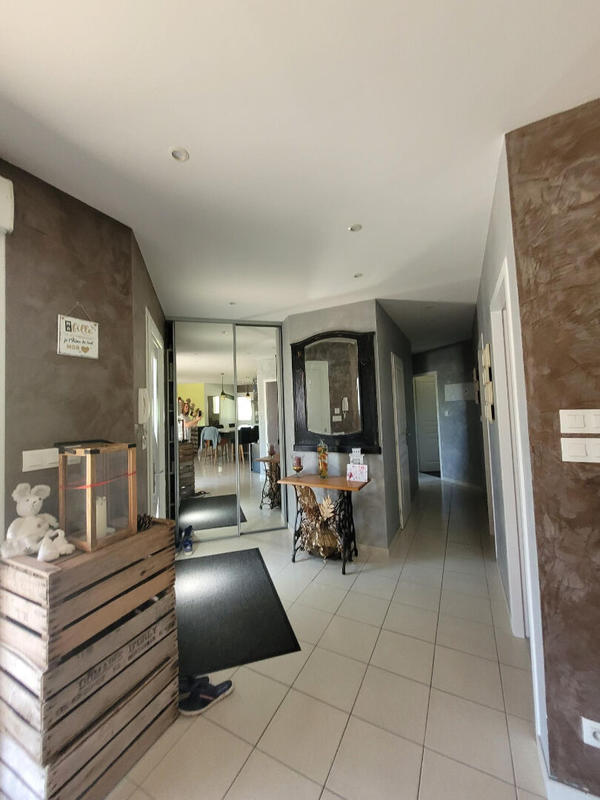 Maison - 104 m² - 4 pièces