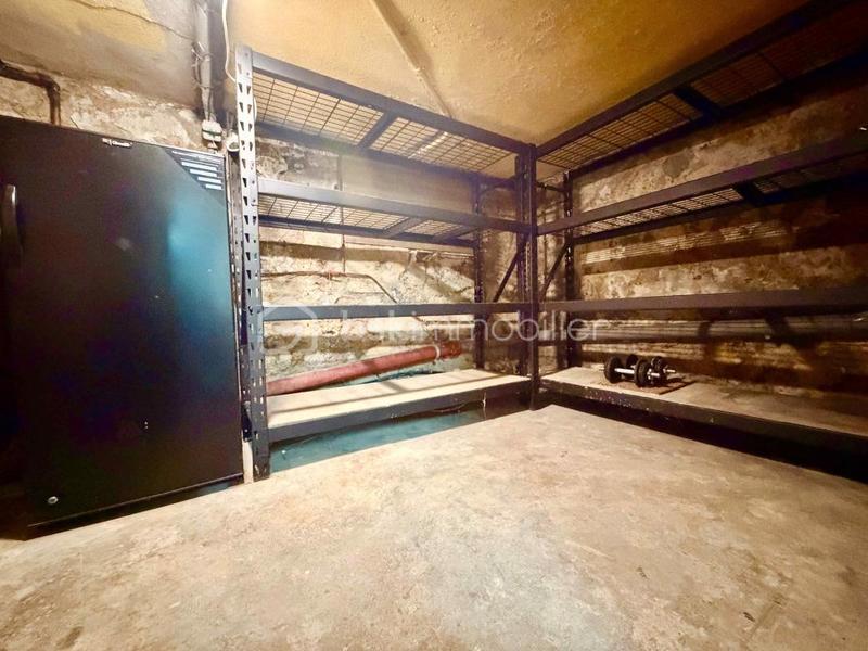 Parking / Garage - 8 m²