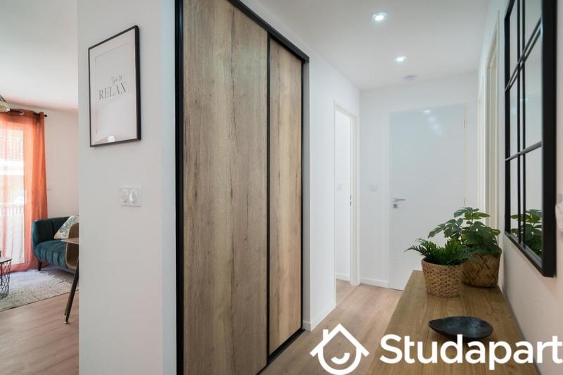 Chambre - 11 m² - 1 pièce