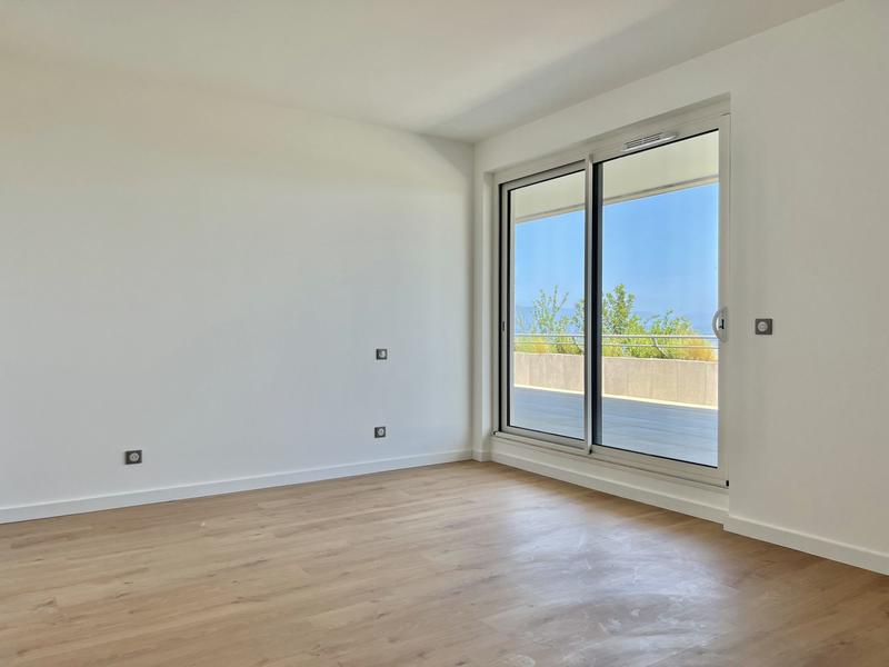 Appartement - 224 m² - 5 pièces