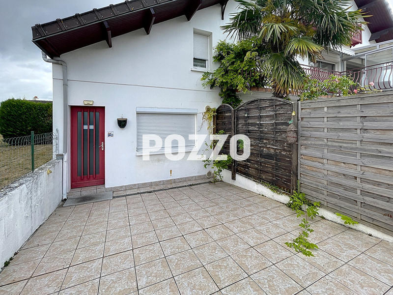 Maison - 342 m² - 18 pièces