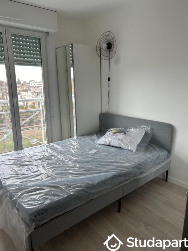 Chambre - 12 m² - 1 pièce