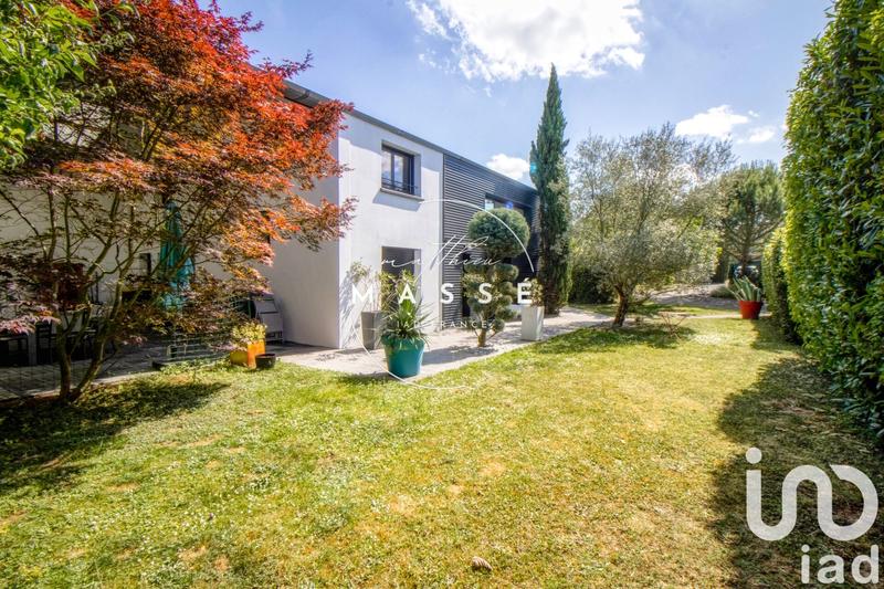 Maison de maîtres - 180 m² - 6 pièces