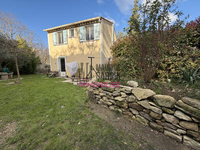 Maison - 96 m² - 5 pièces