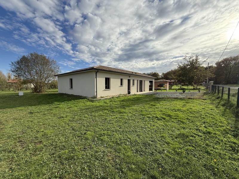 Maison contemporaine - 104 m² - 4 pièces