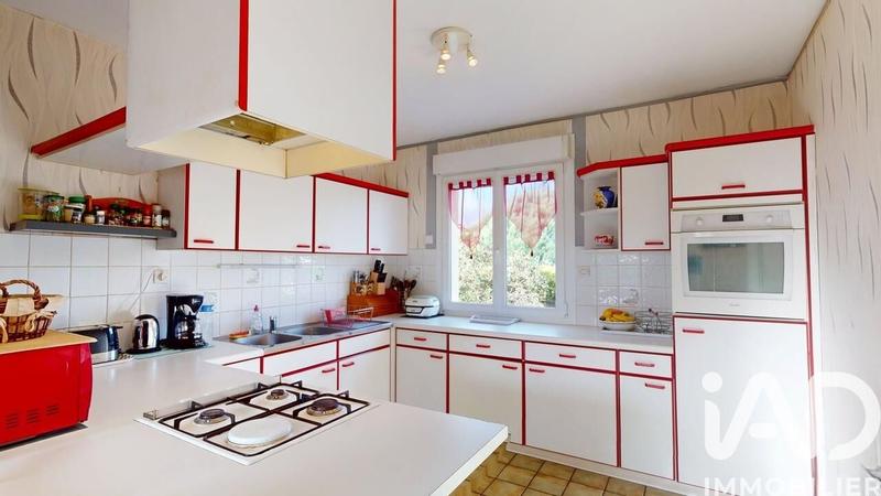 Maison - 90 m² - 5 pièces