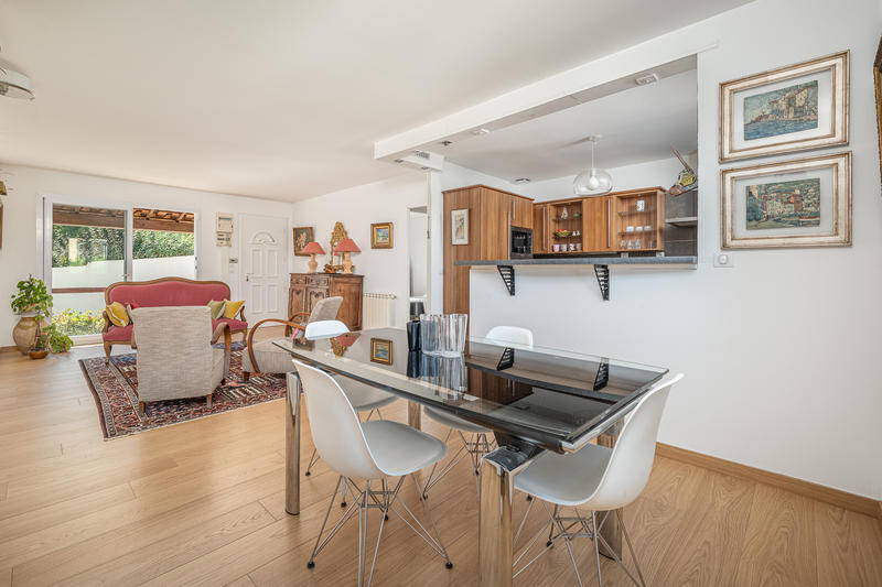 Maison - 96 m² - 5 pièces