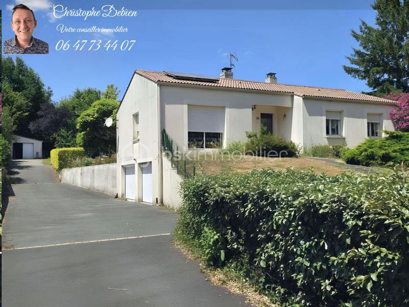 Maison traditionnelle - 106 m² - 5 pièces