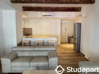 Appartement - 90 m² - 4 pièces