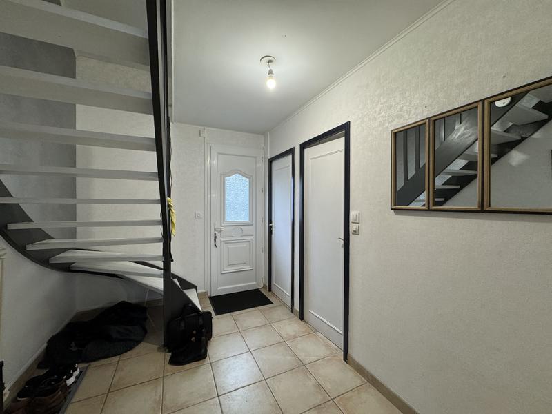 Maison - 94 m² - 4 pièces