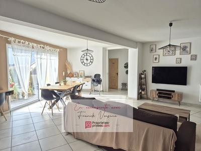 Maison - 121 m² - 7 pièces