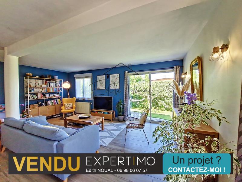 Maison - 95 m² - 5 pièces