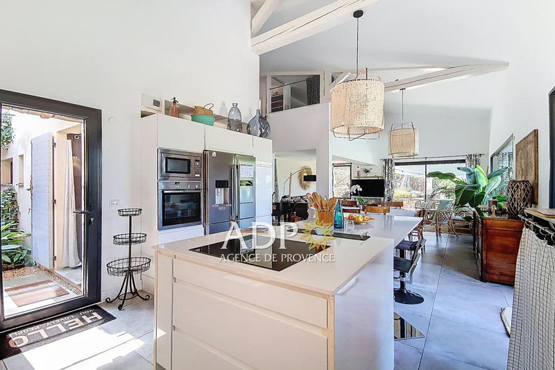 Maison contemporaine - 170 m² - 7 pièces