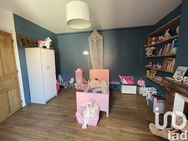 Maison - 185 m² - 7 pièces