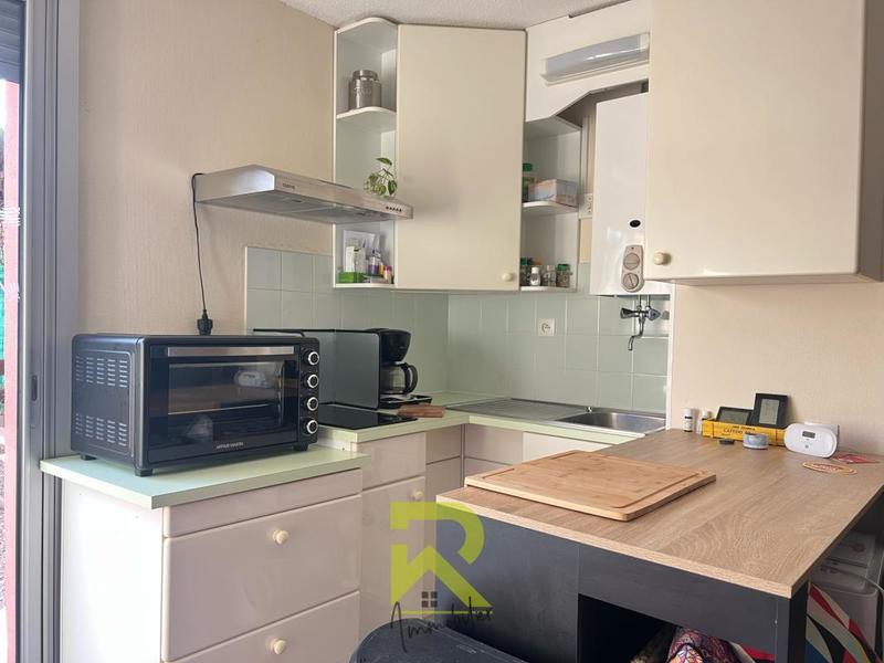 Studio - 25 m² - 1 pièce