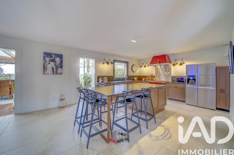 Maison de maîtres - 294 m² - 8 pièces