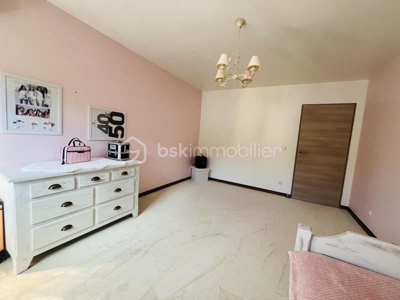 Maison - 181 m² - 6 pièces