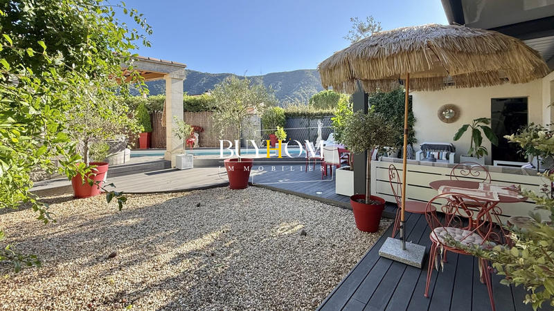 Maison - 87 m² - 4 pièces