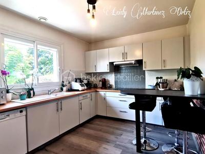 Maison - 114 m² - 6 pièces