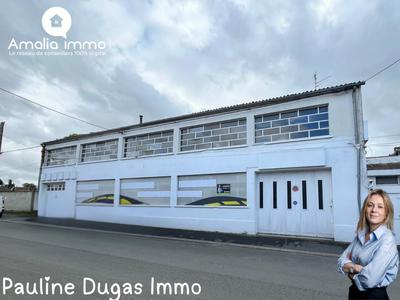 Local commercial - 1 085 m² - 3 pièces