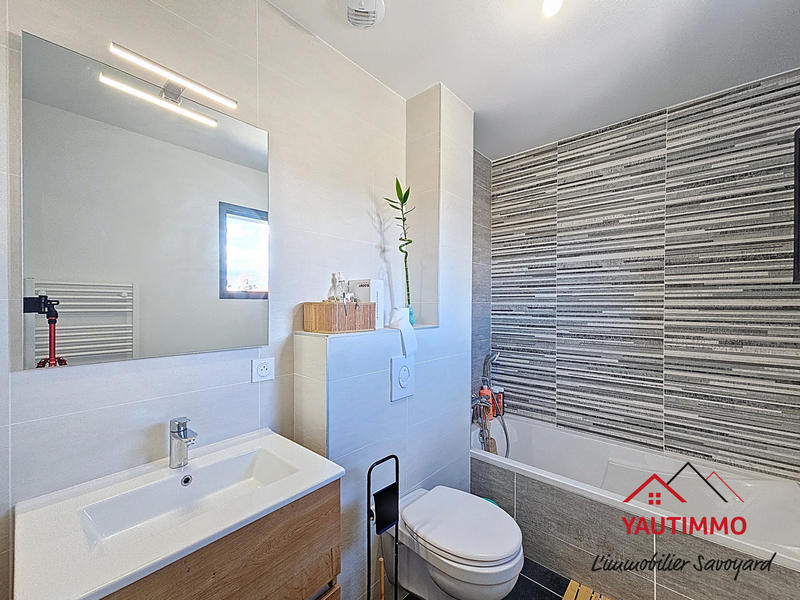 Maison - 104 m² - 5 pièces