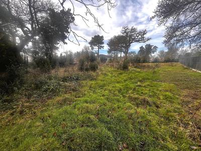 Terrain constructible - 769 m²