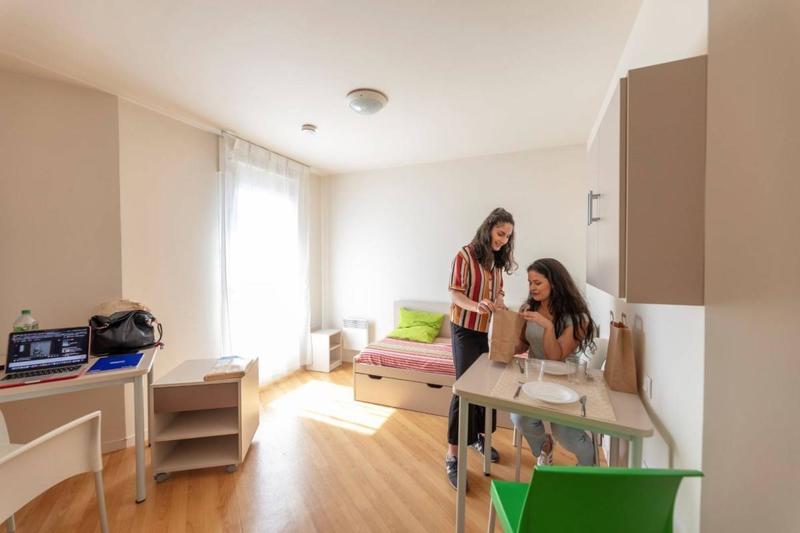 Studio - 25 m² - 1 pièce