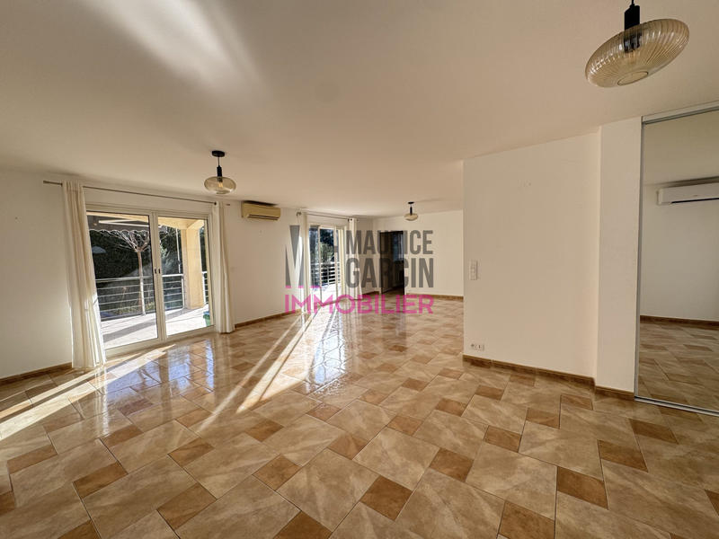 Maison - 167 m² - 7 pièces