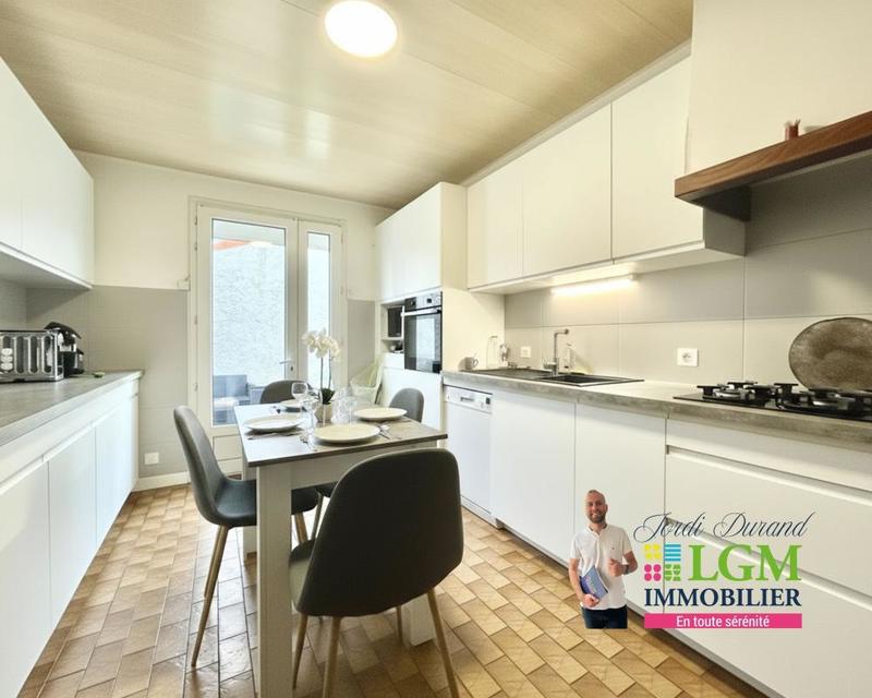 Maison - 146 m² - 5 pièces