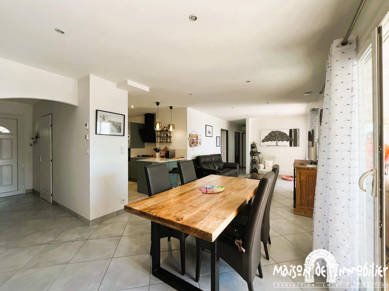 Maison - 185 m² - 7 pièces