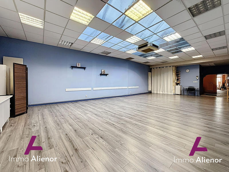 Local d'activités - 176 m²