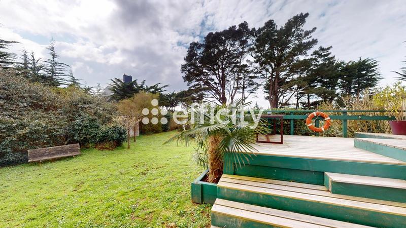 Maison - 174 m² - 6 pièces