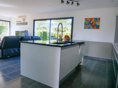 Maison - 200 m² - 4 pièces