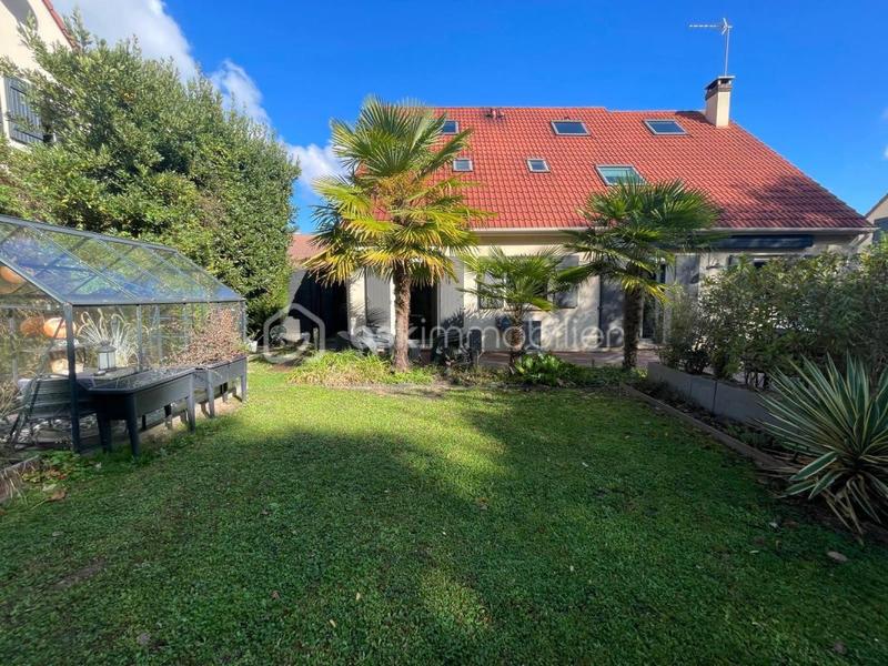 Maison - 185 m² - 7 pièces